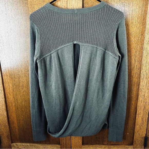 Lululemon Back to Balance Long Sleeve Sweater | Size 8 - Picture 4 of 7